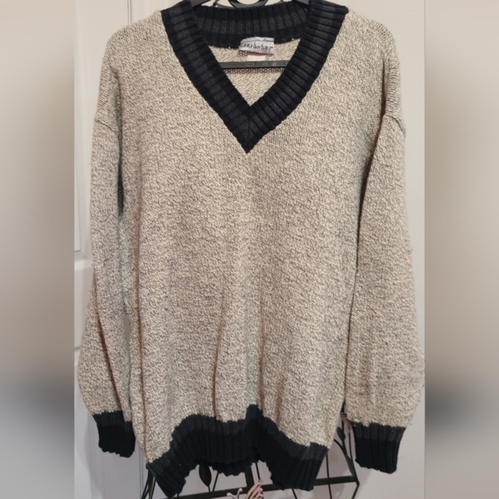 Vintage v-neck knit sweater